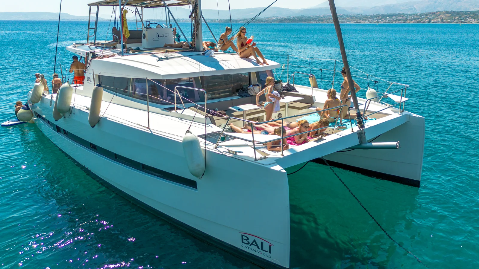 Relájese en cubierta
